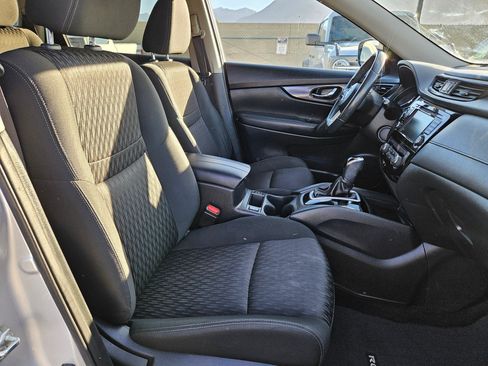 Used 2018 Nissan Rogue SV AWD/4WD image 31