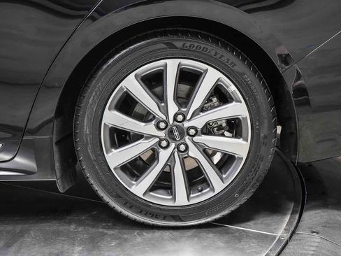 Used 2019 Lincoln Continental w/ Equipment Group 500A image 12