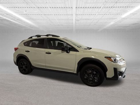 Used 2023 Subaru Crosstrek 2.0i Premium w/ Special Edition AWD/4WD image 6