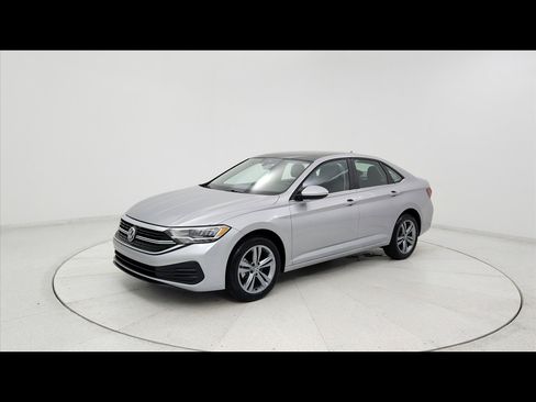 Used 2024 Volkswagen Jetta SE FWD image 1