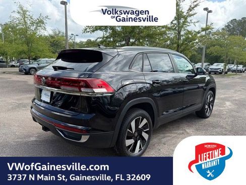 Certified 2025 Volkswagen Atlas Cross Sport SE AWD/4WD image 6