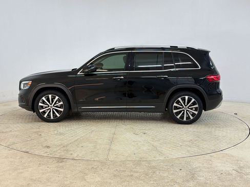 Used 2021 Mercedes-Benz GLB 250 image 2
