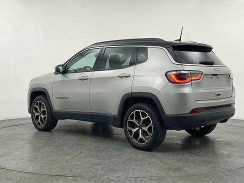 Used 2025 Jeep Compass Limited AWD/4WD image 6