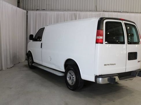 Used 2017 GMC Savana 2500 RWD image 35