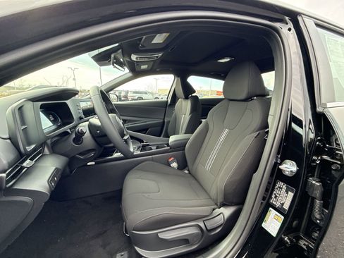 New 2026 Hyundai Elantra SEL Sport Premium w/ Cargo Package FWD image 12