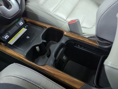 Used 2020 Honda CR-V Touring image 23