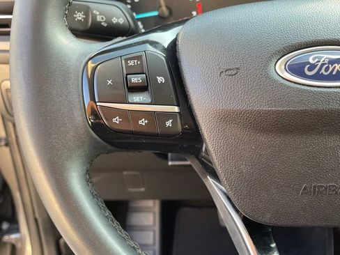 Used 2022 Ford Escape SEL FWD image 15