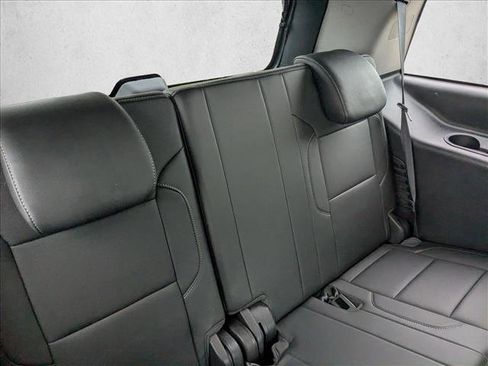 Used 2018 GMC Yukon SLT w/ Open Road Package image 23