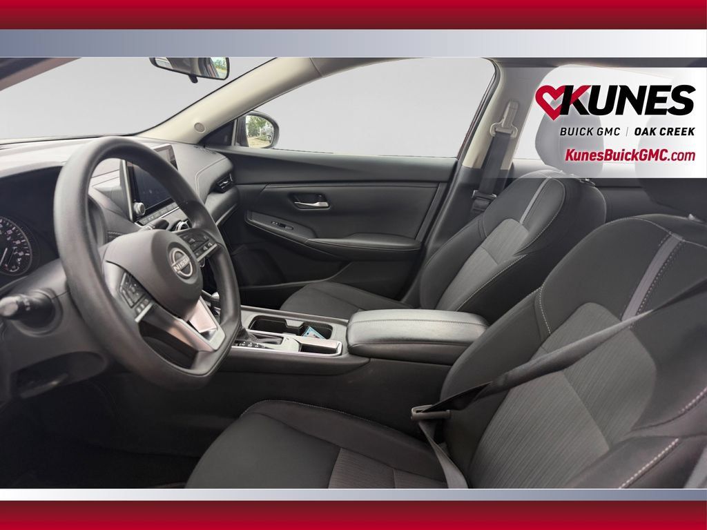 Used 2024 Nissan Sentra SV FWD image 22