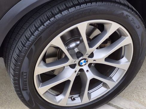 Used 2022 BMW X5 sDrive40i w/ Premium Package RWD image 8