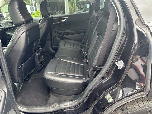 Used 2022 Ford Edge SEL w/ Convenience Package image 12