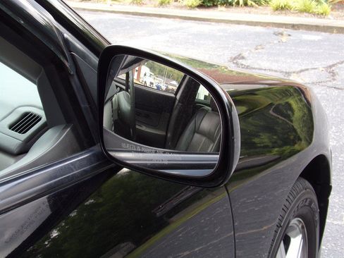Used 2004 Chevrolet Impala SS w/ Preferred Equipment Group FWD image 15
