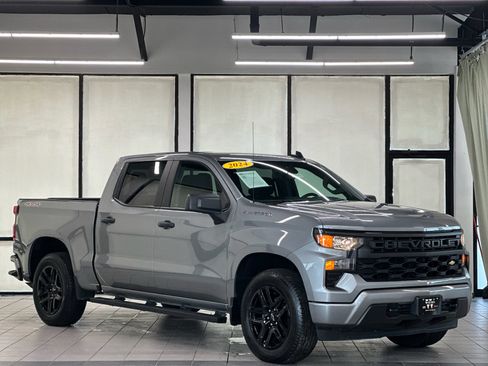 Certified 2024 Chevrolet Silverado 1500 Custom AWD/4WD image 1