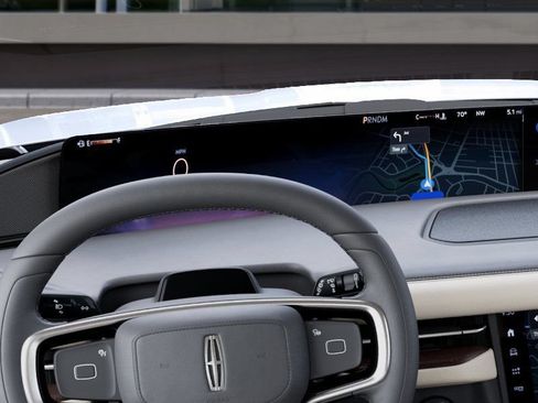 New 2027 Lincoln Navigator Premiere AWD/4WD image 14