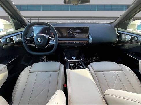 Used 2026 BMW X3 xDrive30i w/ Premium Package AWD/4WD image 5