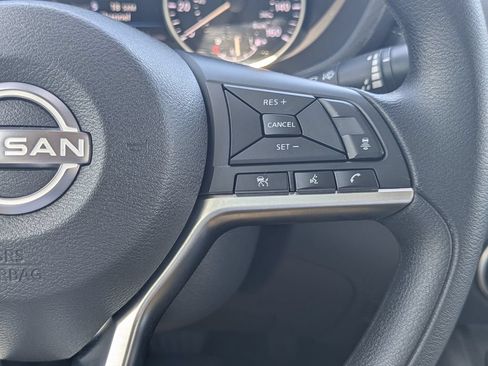 Certified 2025 Nissan Sentra SV FWD image 22