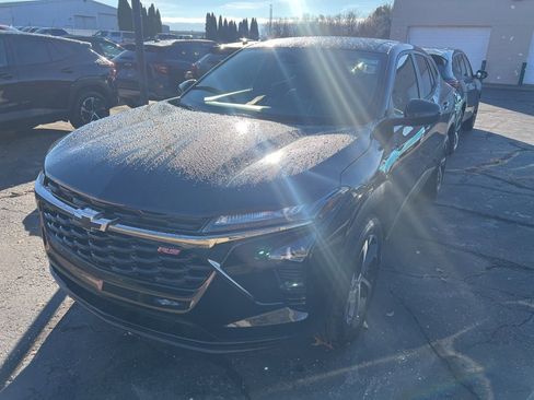 New 2026 Chevrolet Trax RS image 1