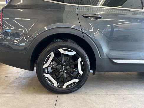 Certified 2023 Kia Telluride EX w/ EX Captain's Chair Package AWD/4WD image 44