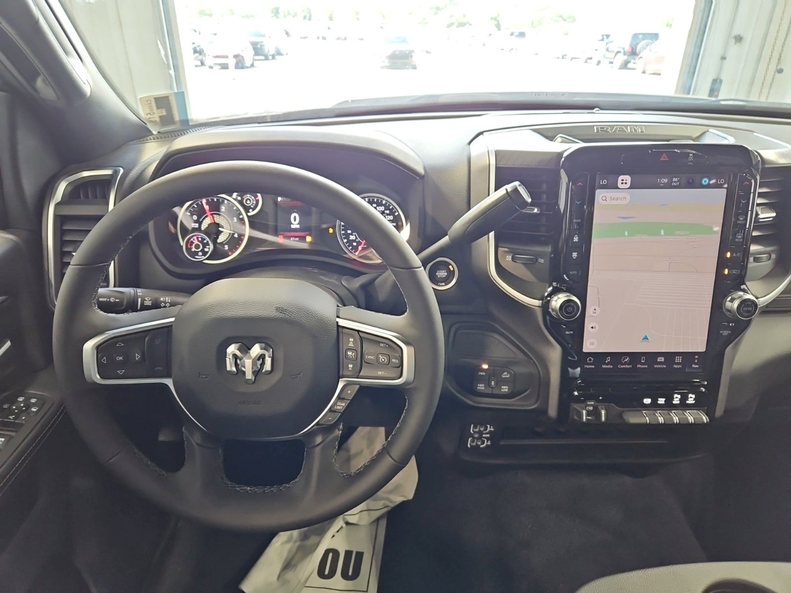 Used 2025 RAM 2500 Big Horn AWD/4WD image 8