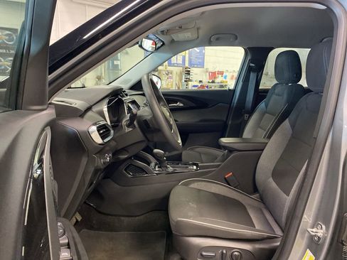Used 2023 Chevrolet TrailBlazer LT w/ Convenience Package image 11