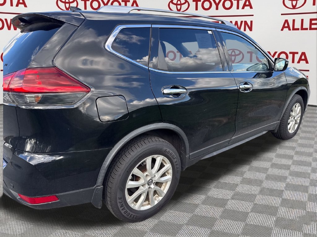 Used 2019 Nissan Rogue SV AWD/4WD image 13