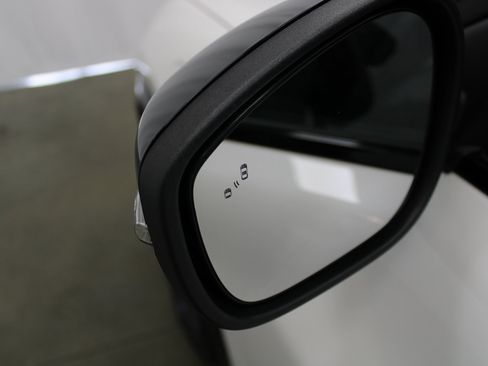 Used 2021 Ford Mustang Mach-E Premium image 8