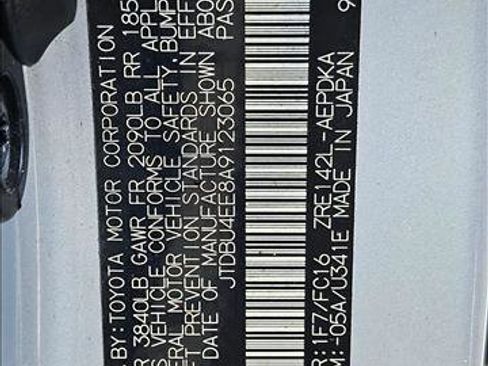 Used 2010 Toyota Corolla LE image 15