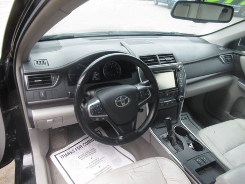 Used 2016 Toyota Camry FWD image 14
