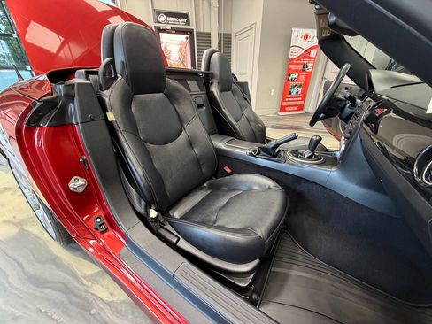 Used 2015 MAZDA MX-5 Miata Grand Touring RWD image 6