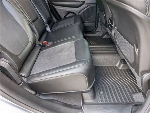 Used 2024 Jeep Grand Cherokee Altitude image 20