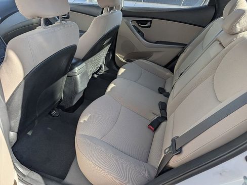 Used 2015 Hyundai Elantra SE w/ Option Group 02 image 7