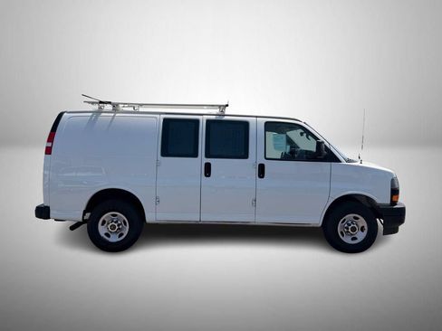 Used 2020 Chevrolet Express 2500 w/ Driver Convenience Package RWD image 5