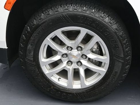 Used 2024 Chevrolet Tahoe LT AWD/4WD image 7