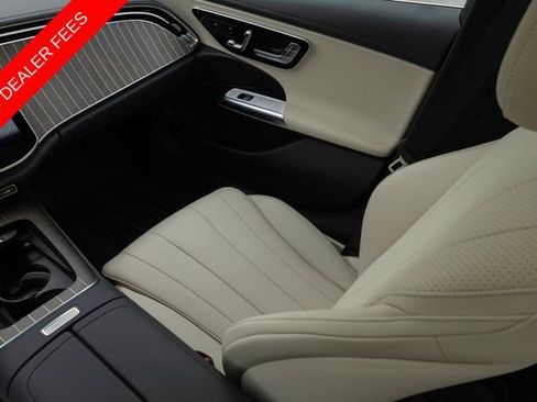 Used 2025 Mercedes-Benz E 350 4MATIC Sedan image 26