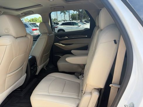 Used 2020 Buick Enclave Premium w/ Sun and Sites Package AWD/4WD image 7