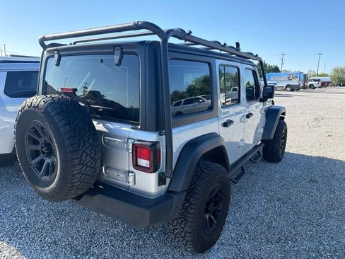 Used 2023 Jeep Wrangler Unlimited Sport AWD/4WD image 8