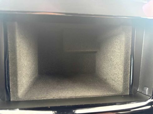 Used 2023 Chevrolet Traverse LT AWD/4WD image 22