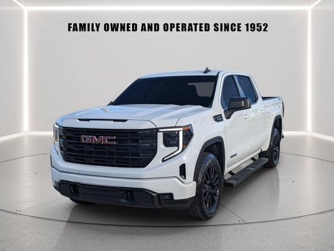 Used 2024 GMC Sierra 1500 Elevation AWD/4WD image 2