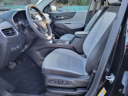 Certified 2024 Chevrolet Equinox LS w/ LS Convenience Package image 29