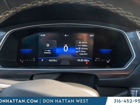 Used 2023 Volkswagen Tiguan SE FWD image 6
