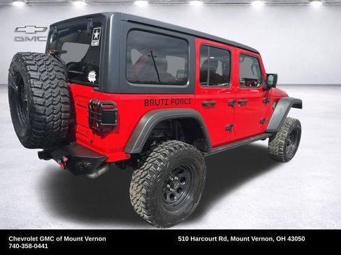 Used 2021 Jeep Wrangler Unlimited Rubicon w/ Steel Bumper Group AWD/4WD image 5