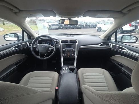 Used 2018 Ford Fusion S FWD image 17