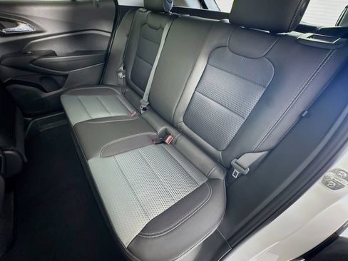 New 2026 Chevrolet Trax LT FWD image 21