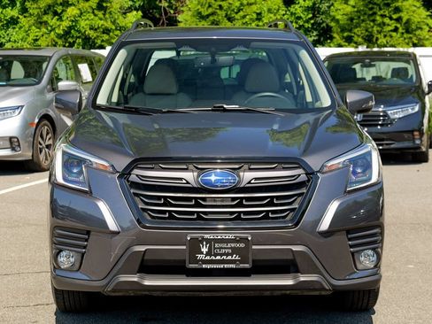 Used 2023 Subaru Forester Limited AWD/4WD image 2