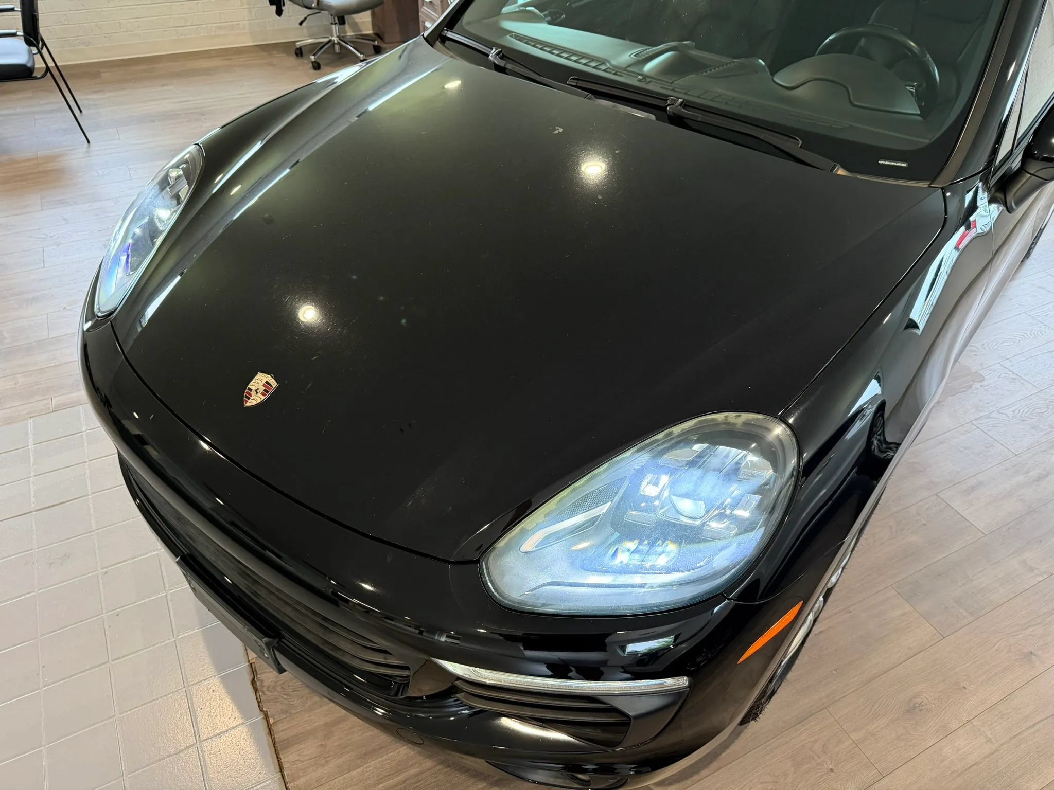 Used 2017 Porsche Cayenne S AWD/4WD image 9