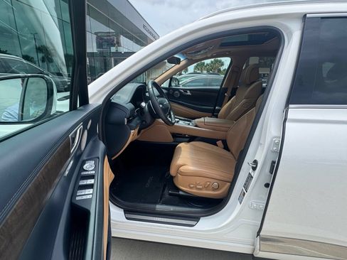 Used 2024 Genesis GV80 2.5T w/ Prestige Package AWD/4WD image 2