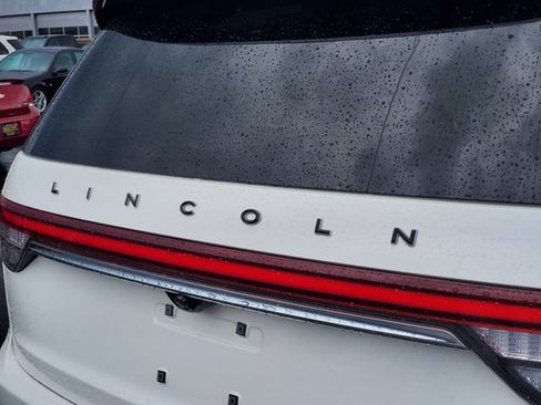 Used 2023 Lincoln Aviator Black Label w/ Dynamic Handling Package AWD/4WD image 30