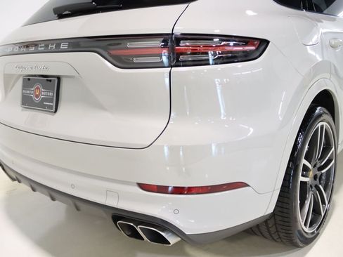 Used 2020 Porsche Cayenne Turbo AWD/4WD image 13