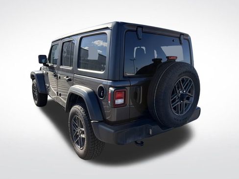 Used 2024 Jeep Wrangler Sport S image 6