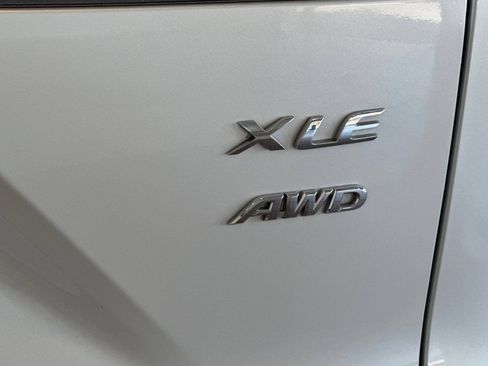 Certified 2024 Toyota Corolla Cross XLE AWD/4WD image 27